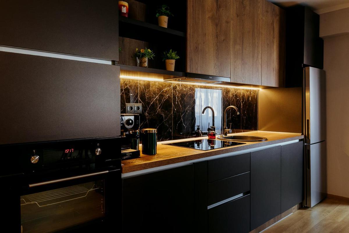 Charlotte Apartment - 2Bedrooms W Parking Near Nymphaea Oradea Ngoại thất bức ảnh
