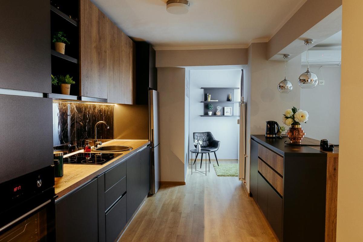 Charlotte Apartment - 2Bedrooms W Parking Near Nymphaea Oradea Ngoại thất bức ảnh